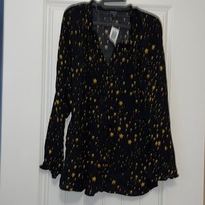 NWT Torrid black top with gold stars
